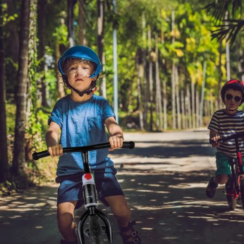 Futóbicikli kék-fekete Malplay